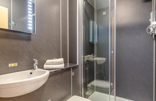 Hele Apartment | Beautiful 2-bed Apartment in Ilfracombe