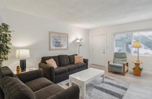 Carpinteria Apartment | Beautiful 2 Bed Beach Getaway #115 condo