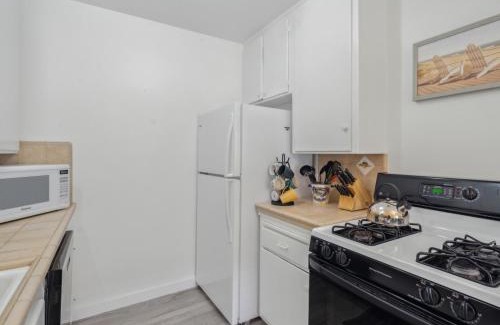 Carpinteria Apartment | Beautiful 2 Bed Beach Getaway #115 condo