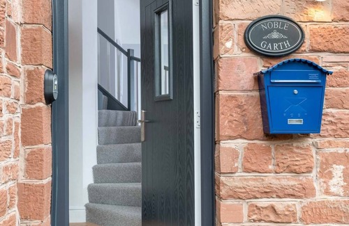 Hayton Cottage | Beautiful 2-Bed Cottage in Brampton