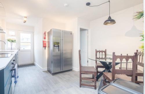 Cambridge House | Beautiful 2 Bed Home Close to City Centre