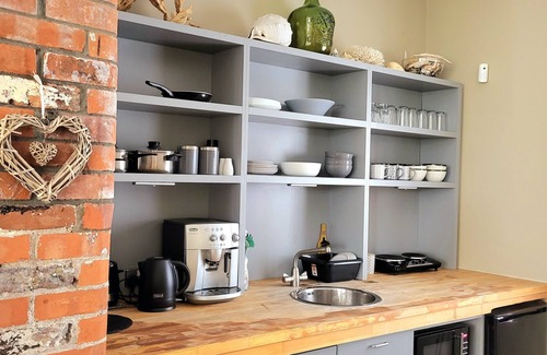 Waterford Apartment | Beautiful 2-Bed Apartment near Waterford City