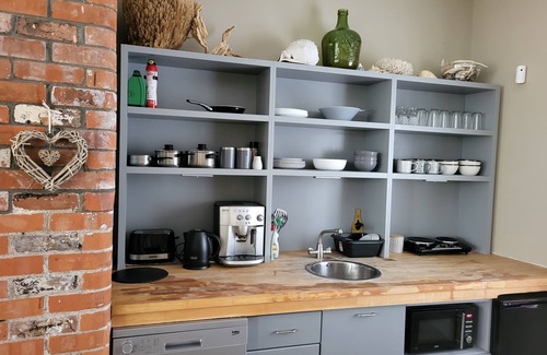 Waterford Apartment | Beautiful 2-Bed Apartment near Waterford City