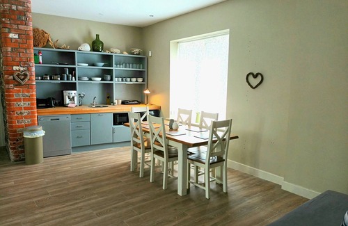 Waterford Apartment | Beautiful 2-Bed Apartment near Waterford City