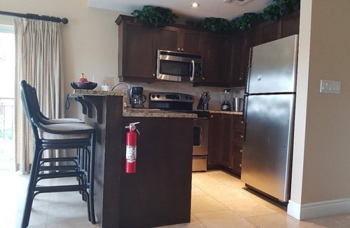 Grace Bay Condo | Beautiful 2 Bed Luxury KING BED Suite, GRACE BAY BEACH- WINNER OF EXCELLENCE!❤