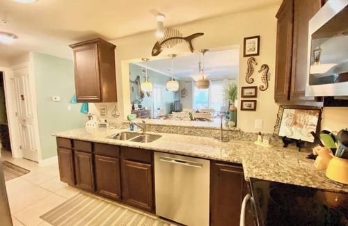 Henderson Point Apartment | Beautiful 2 bedroom poolside condo with majestic beach view