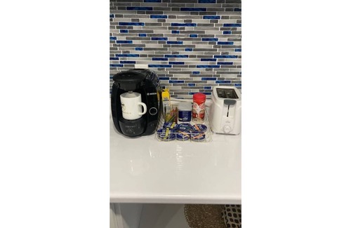 Niagara Falls House | Beautiful 2 bedroom suite close to attractions