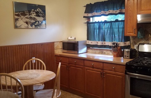 Crested Butte Apartment | Beautiful 2 Bedroom apartment in the heart of Crested Butte historic district.