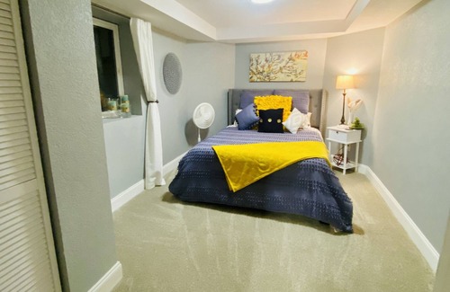 Martinez Park Apartment | Beautiful 2 Bedroom Apt in Old Town w/Free Parking