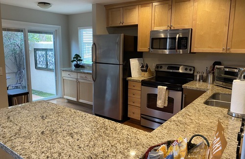 Biltmore Courts Condo | Beautiful 2 bedroom, 2 and a half bath near Biltmore Hotel that sleeps 4.