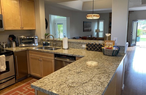 Biltmore Courts Condo | Beautiful 2 bedroom, 2 and a half bath near Biltmore Hotel that sleeps 4.