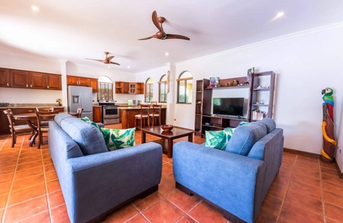 Bejuco Villa | Beautiful 2 Bedroom, 2 bathroom private villa with private pool