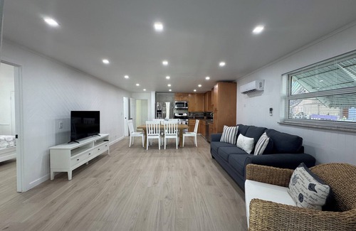 Long Key Apartment | Beautiful 2-bedroom/2-bathroom Apartment in the Heart of Layton