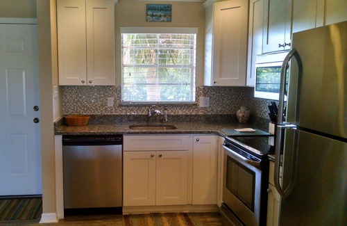 Iona Condo | Beautiful 2 bedroom, 2 bath near Sanibel Island!