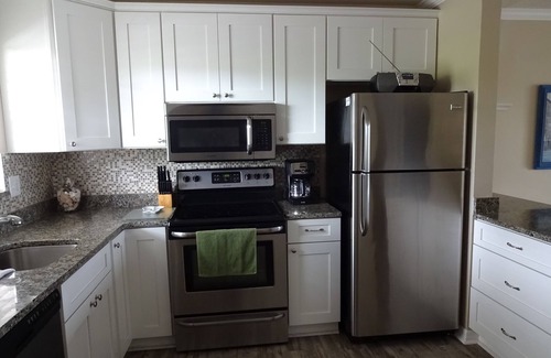 Iona Condo | Beautiful 2 bedroom, 2 bath near Sanibel Island!