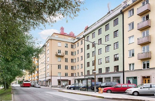 Kungsholmen Apartment | Beautiful 2 bedroom apartment with balcony facing the water