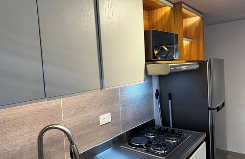 Guayabal Apartment | Beautiful 2-bedroom apartment in Medellín with Free WiFi, AC- Near El Poblado