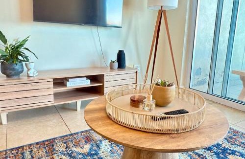 Flamingo Vlei Apartment | Beautiful 2 Bedroom Apartment with Ocean Views, Bloubergstrand