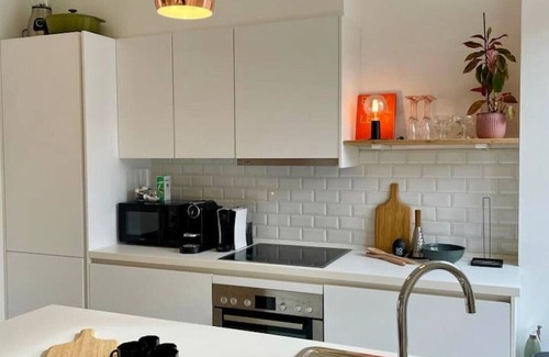 Chatelain Apartment | Beautiful 2 bedroom duplex in le Châtelain