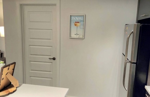 Griffintown Apartment | Beautiful 2-bedroom condo with indoor parking