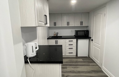 Doon South House | Beautiful 2-bedroom duplex with amenities