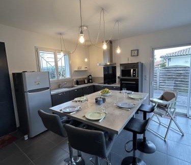Lanton House | Beautiful 2-bedroom family home