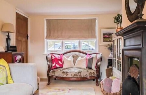 Rivenhall Cottage | Beautiful 2 Bedroom Period Cottage