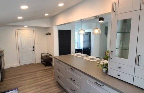 North Bay House | Beautiful 2 Bedroom Home in the Heart of North Bay