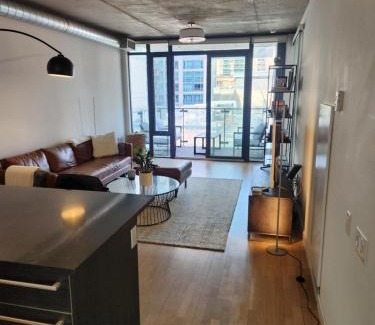 Old Town Apartment | Beautiful 2 Bedroom Loft Apartment
