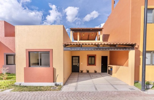 San Antonio Tlayacapan House | Beautiful 2 Bedroom Single House Hamacas