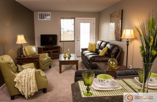 Regina Condo | Beautiful 2 Bedroom Suite - Excellent East Regina Location - Unit 8