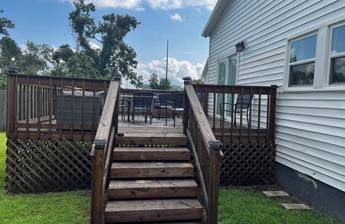 Wadley Condo | Beautiful 2-bedroom Suite with luxury bedding, modern and chic in Wadley, GA