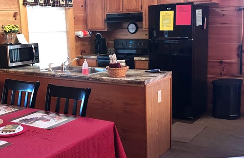 Sevierville Cabin | Beautiful 2 bedroom 2 bath clean log cabin.