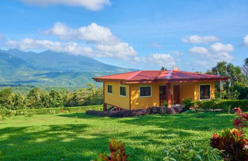 Bijagua Villa | Beautiful 2 Bedroom Villa with Private Nature Reserve - Friendship House