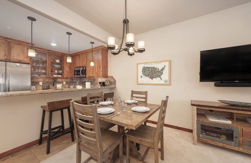 Winter Park Condo | Beautiful 2 bedroom with lots of amenities