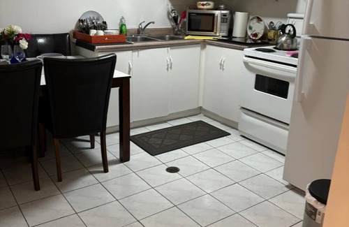 Malton Apartment | Beautiful 2 BR bsmt unit in Malton