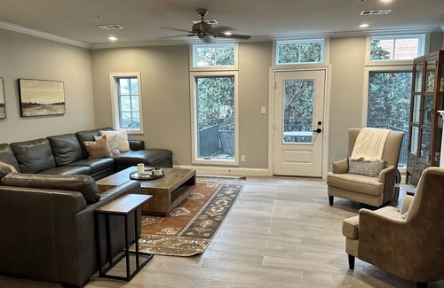 Sulphur Springs Apartment | Beautiful 2 BR 2 Bath Apt. in Historical Downtown-free Wifi-2 Private Balconies