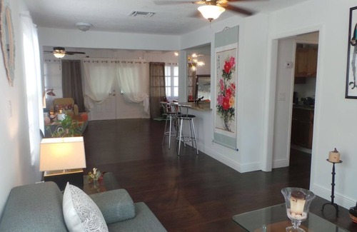 Parker Ridge Apartment | Beautiful 2 Br. Single family (100797) by Houzlet