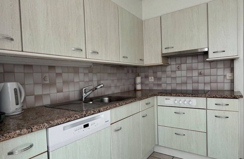 Andelfingen District Apartment | Beautiful 2 room apartment centrally and on the Rhine