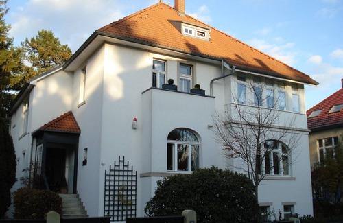 Buhlau/Weier Hirsch Apartment | Beautiful 2-room apartment, Dresden-Bühlau, on the heath, but close to the city, terrace, quiet