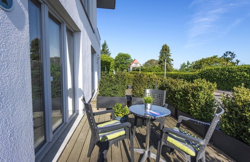 Lohme Apartment | Beautiful 2-room vacation apartment with terrace - Haus Ostseeblick 1 FeWo Steuerbord
