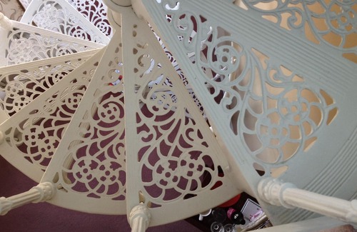 Okotoks Bed & Breakfast | Beautiful 2 Storey Victorian Bed & Breakfast
