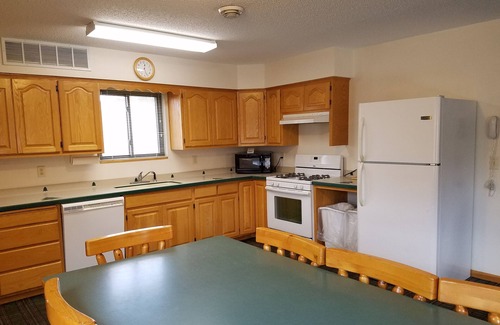 Isle House | Beautiful 2-story cottage on the River Thanes near Lake Mille Lacs