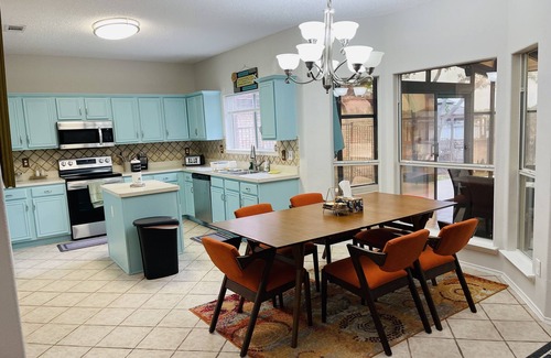 Irving House | Beautiful 2-story Lakefront Home @ Irving Lake - Sleeps 8