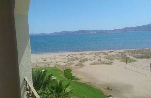 La Paz Condo | Beautiful 2400 sq foot Condo on beach pickleball community top floor golf course