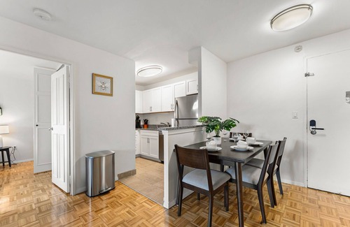 Brookline Apartment | Beautiful 2bd/1.5ba near BU 3467