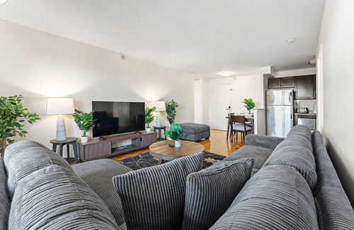 Brookline Apartment | Beautiful 2bd/1.5ba Next to BU 5983