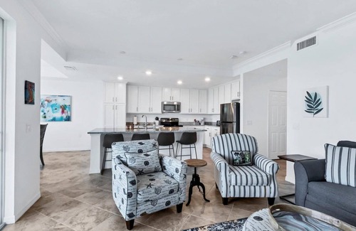 Charlotte Harbor Condo | 🥇 Beautiful 2bd condo within a golf resort (CH894)