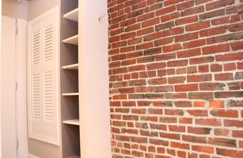 Columbus Apartment | Beautiful 2Bedroom in the South End Boston - Ground Level Unit