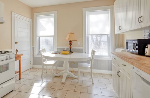 West Roxbury House | Beautiful 2BR apartment in historic house. Walkable neighborhood!